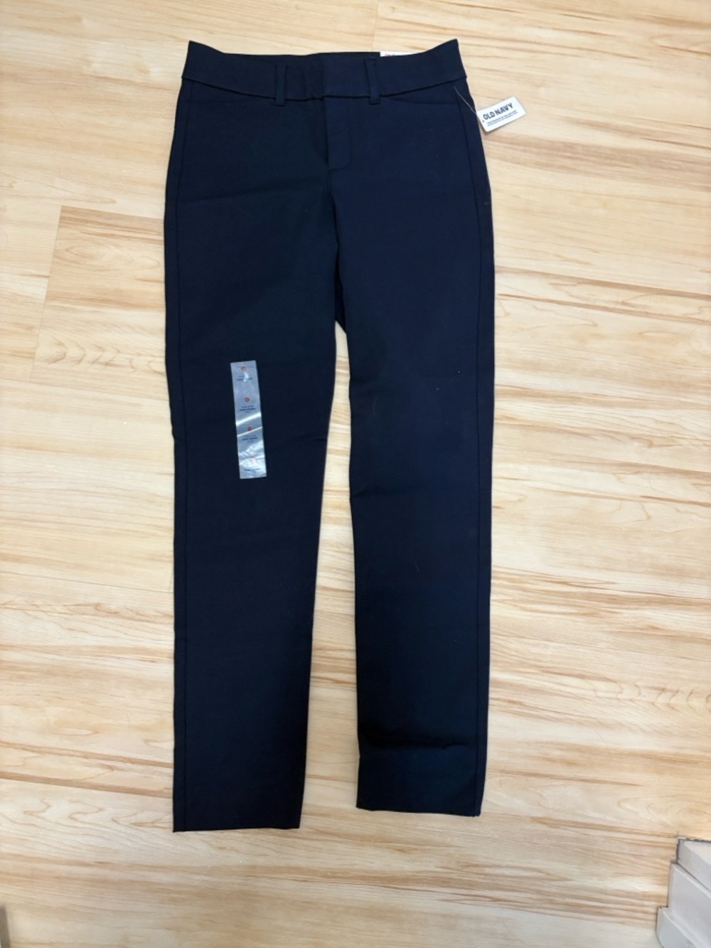 Old Navy Navy Pull-On Pixie Skinny Pants